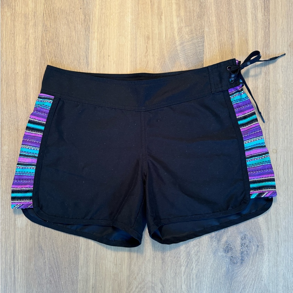 Women’s Athleta Santa Cruz swim board Shorts. Size 4. Pre owned. Never used.